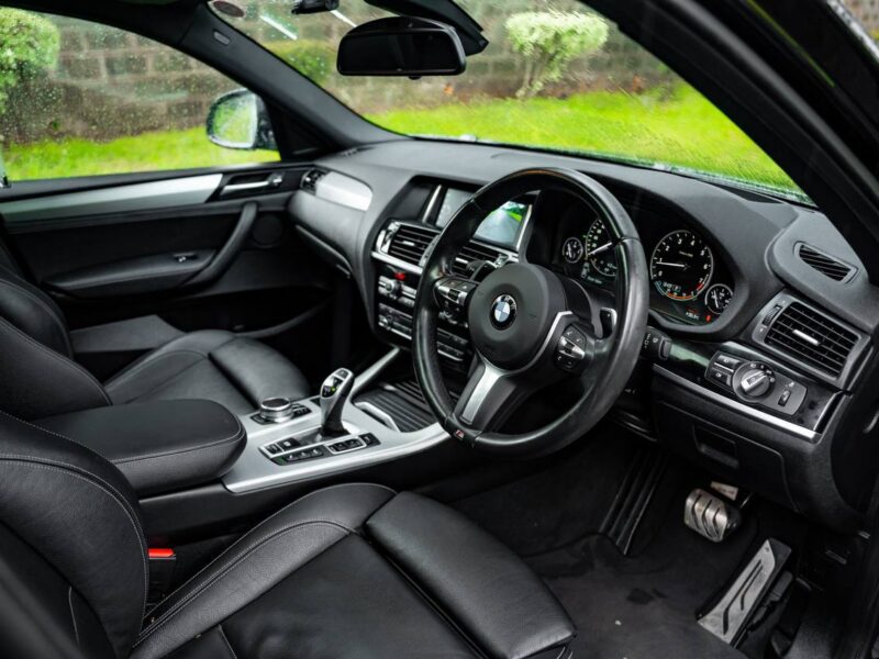 2017 BMW X4 X-DRIVE 28i M-Sport