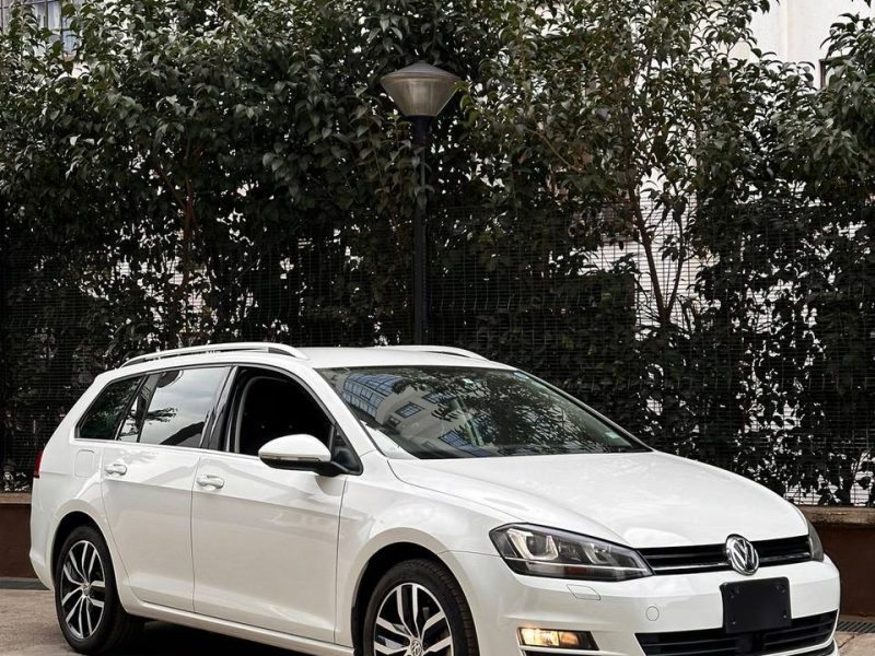 VOLKSWAGEN GOLF KSh 1,970,000