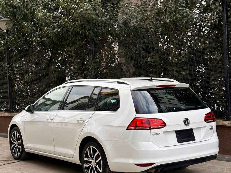 VOLKSWAGEN GOLF KSh 1,970,000