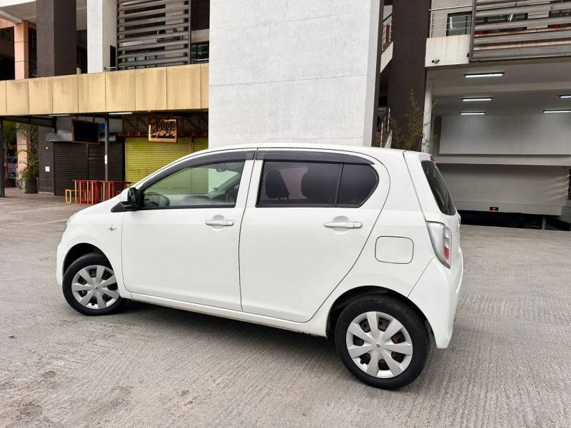 2017 DAIHATSU MIRA KSh 770,000