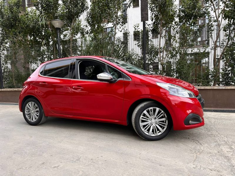 2017 PEUGEOT 208 KSh 1,270,000