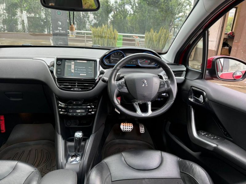 2014 PEUGEOT 208 MOONROOF!!! KSh 870,000