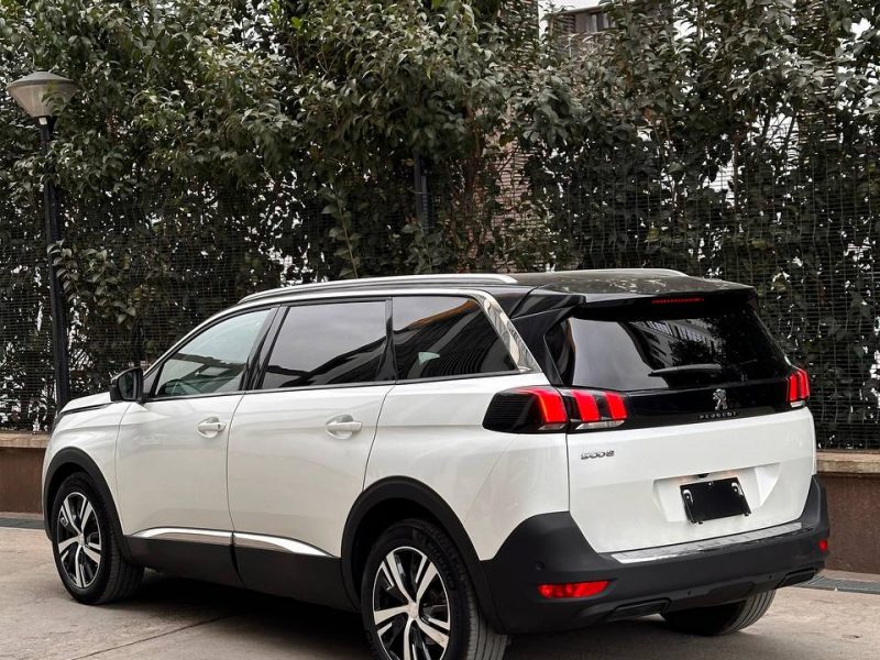 2018 PEUGEOT 5008 KSh 3,870,000