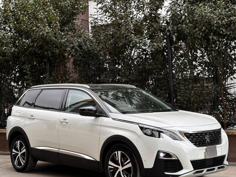 2018 PEUGEOT 5008 KSh 3,870,000