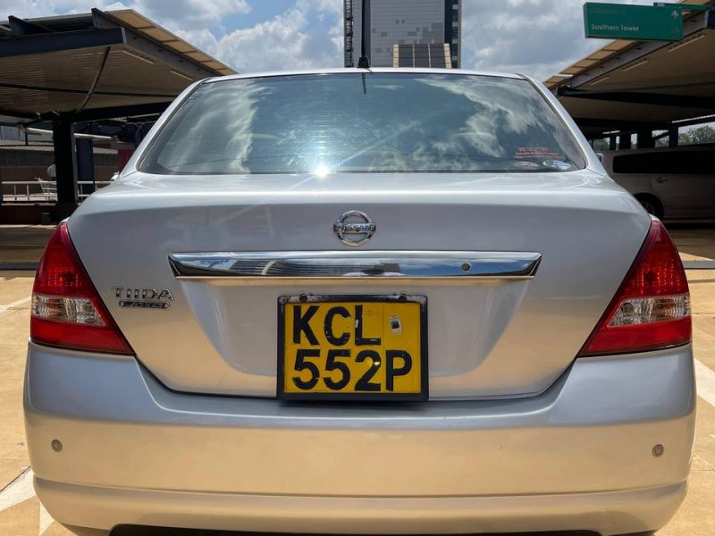 2010 NISSAN TIIDA KSh 577,000