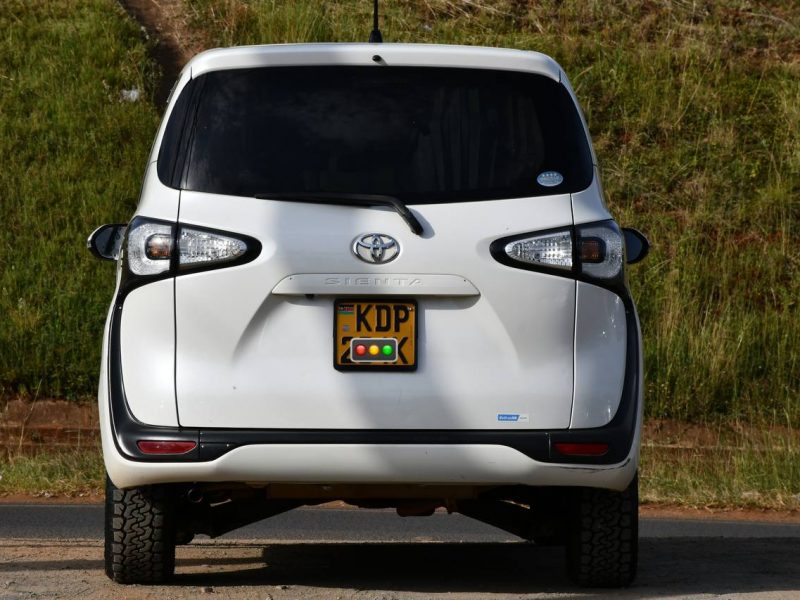 2016 TOYOTA SIENTA KSh 1,480,000