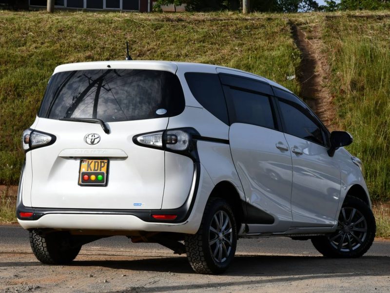 2016 TOYOTA SIENTA KSh 1,480,000