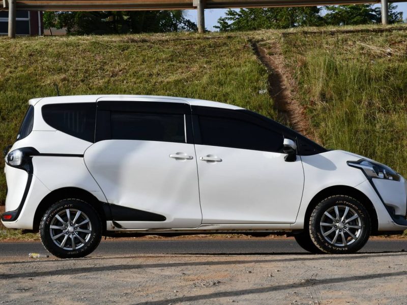 2016 TOYOTA SIENTA KSh 1,480,000