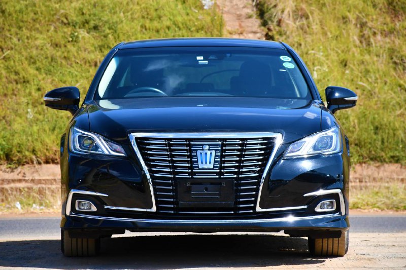 2017 TOYOTA CROWN ROYAL SALOON HYBRID KSh 2,850,000