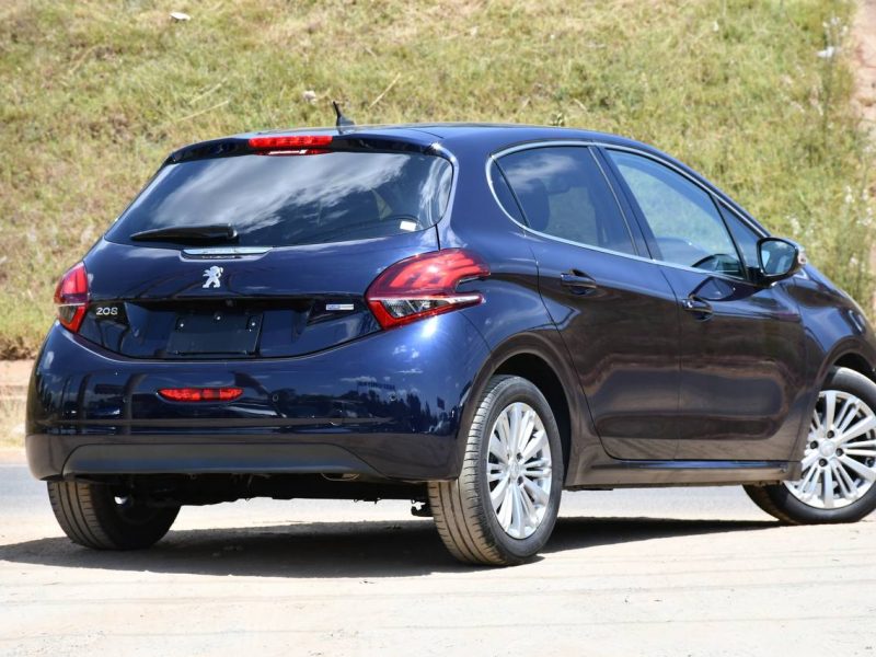 2017 PEUGEOT 208 KSh 1,299,000