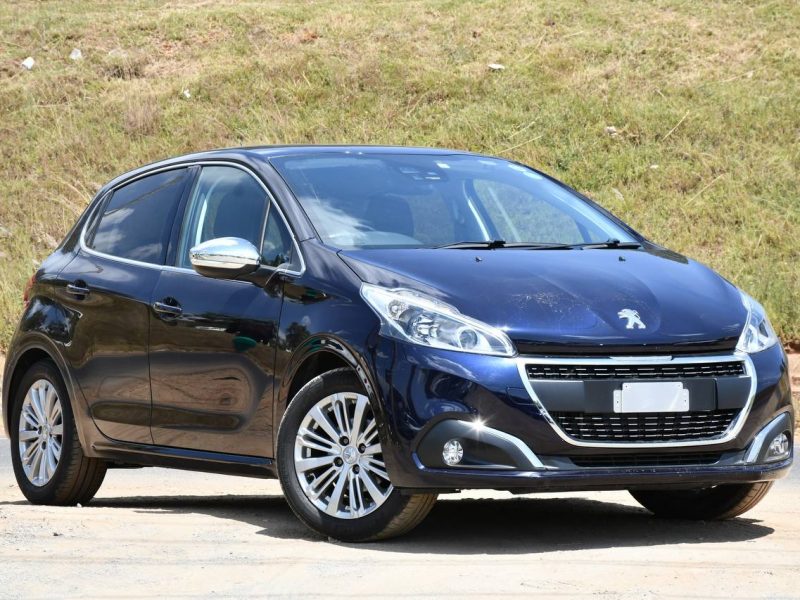 2017 PEUGEOT 208 KSh 1,299,000