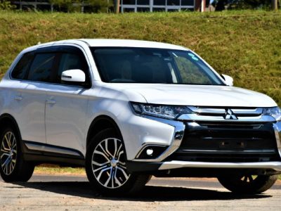 2017 MITSUBISHI OUTLANDER 7 SEATS KSh 3,170,000