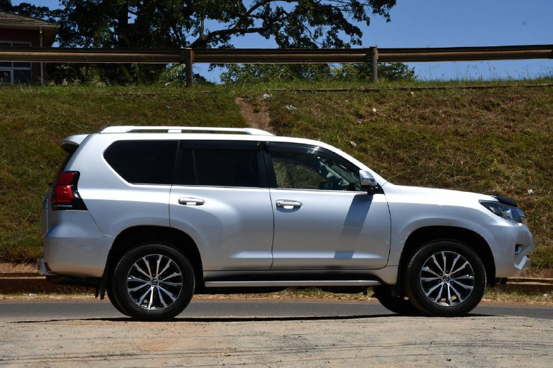 2018 LANDCRUISER PRADO TZG KSh 8,670,000