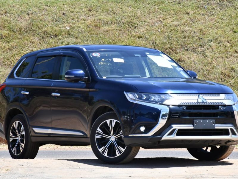 2019 MITSUBISHI OUTLANDER 7SEATS KSh 3,200,000