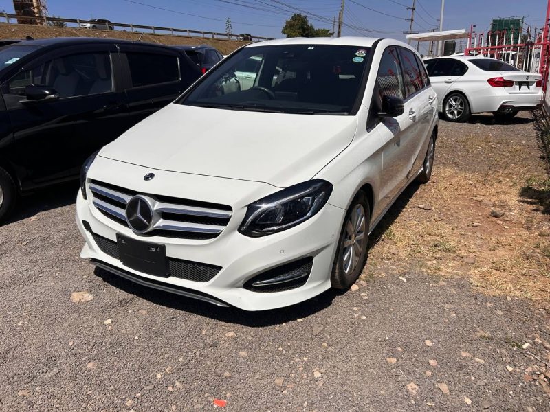 2017 MERCEDES BENZ B180 KSh 2,190,000