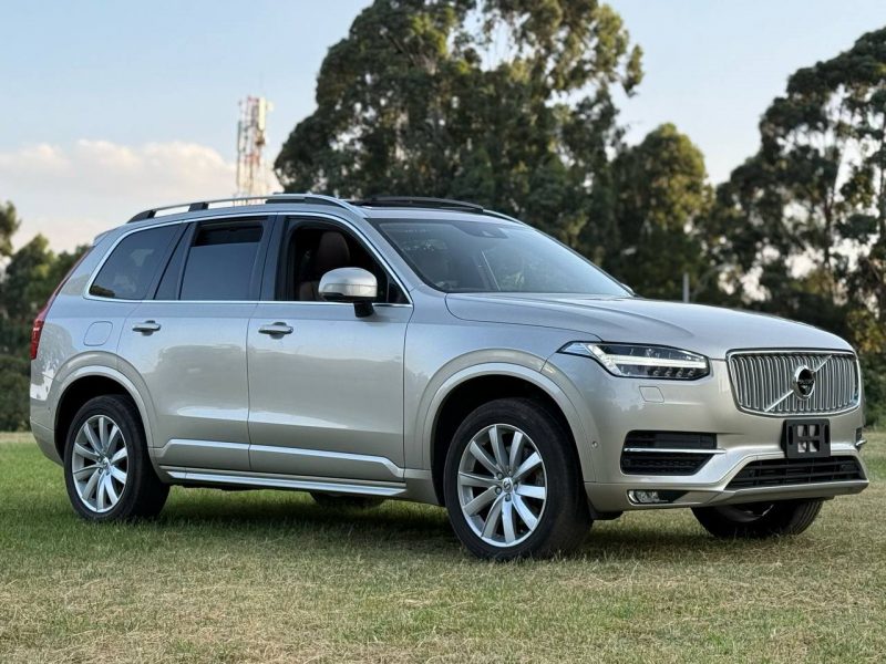 2017 VOLVO XC90 T5 AWD KSh 6,670,000