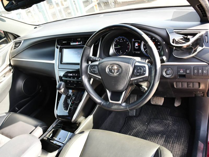 2018 TOYOTA HARRIER KSh 3,600,000