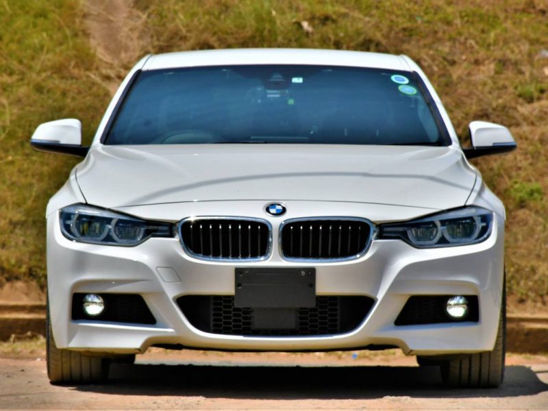 2017 BMW 320i KSh 3,550,000