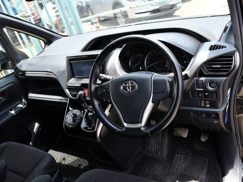 2015 TOYOTA ESQUIRE KSh 2,050,000