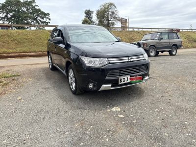 2014 MITSUBISHI OUTLANDER P-HEV KSh 2,250,000 Neg!