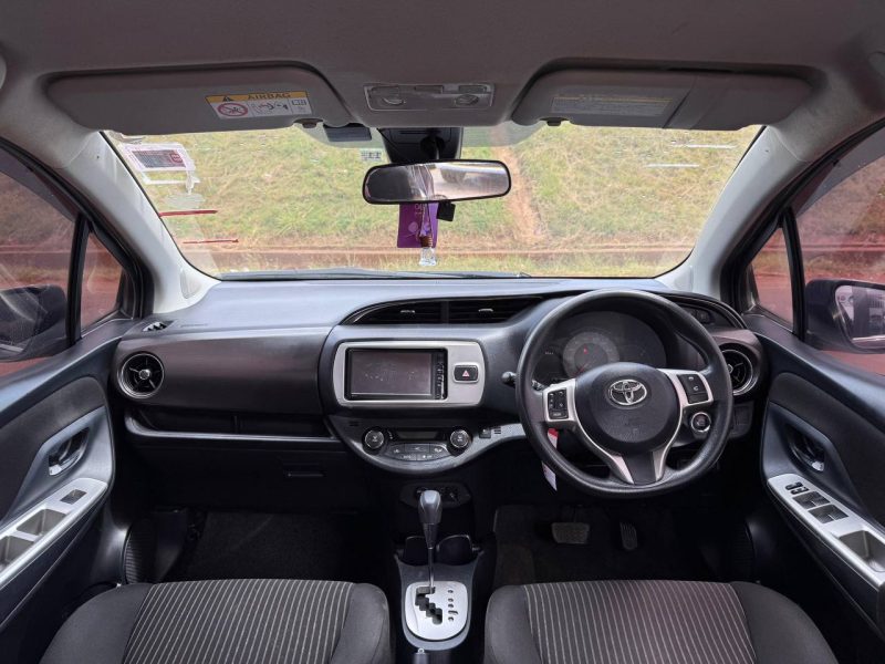2016 TOYOTA VITZ JEWELA 1300CC