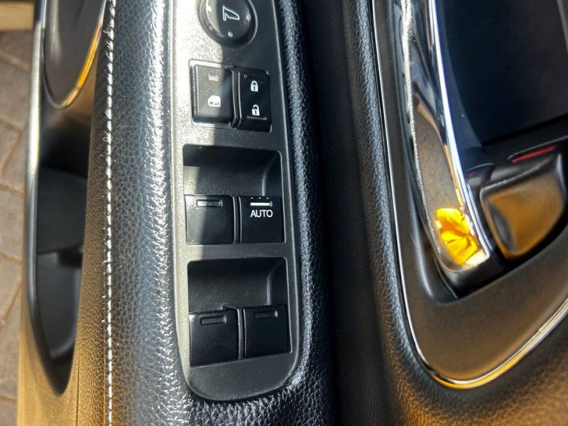 2017 HONDA VEZEL RS HYBRID WITH PPF WRAP & LUMAR TINT