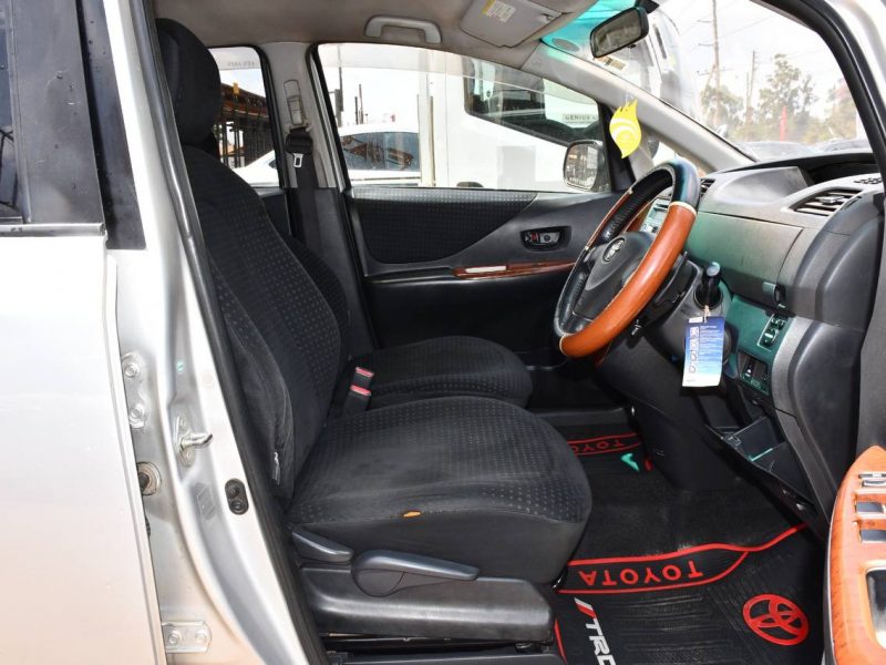 2009 TOYOTA RACTIS IN GOOD CONDITION