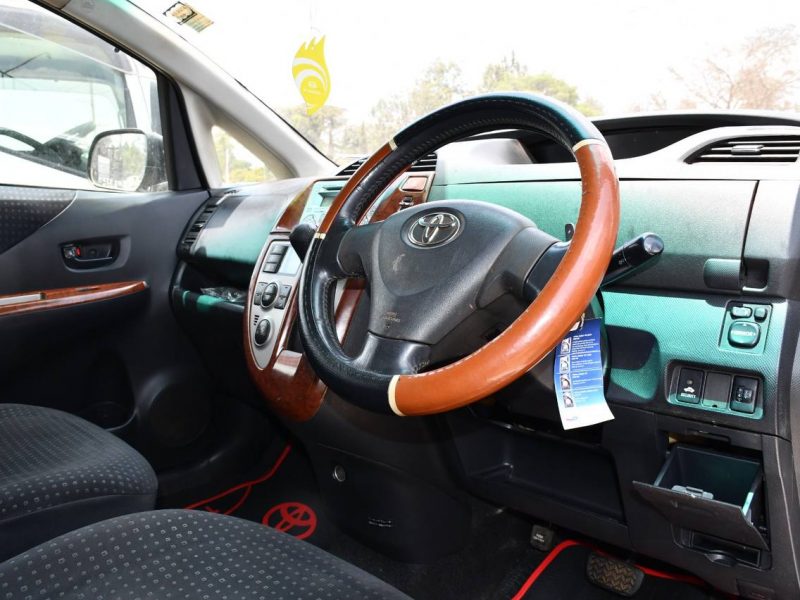2009 TOYOTA RACTIS IN GOOD CONDITION