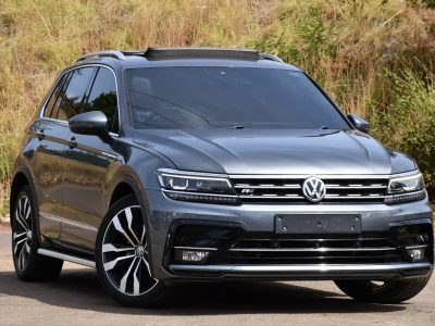 2018 VOLKSWAGEN TIGUAN R-LINE WITH SUNROOF