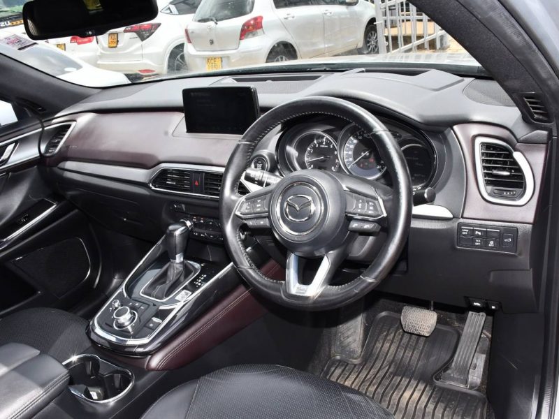 2018 MAZDA CX9 AWD 2.5L PETRO WITH SUNROOF!!!