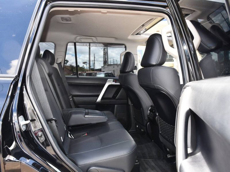 2021 LANDCRUISER PRADO TX 2.8L WITH SUNROOF!!!