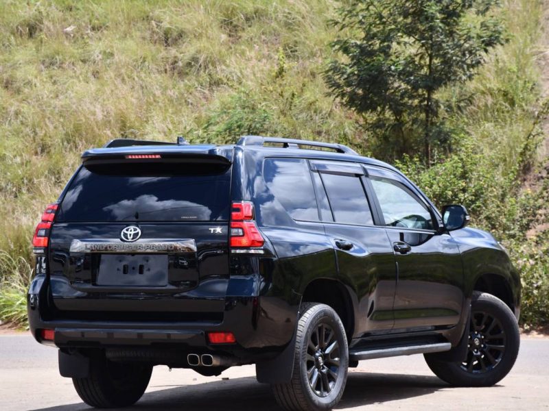 2021 LANDCRUISER PRADO TX 2.8L WITH SUNROOF!!!