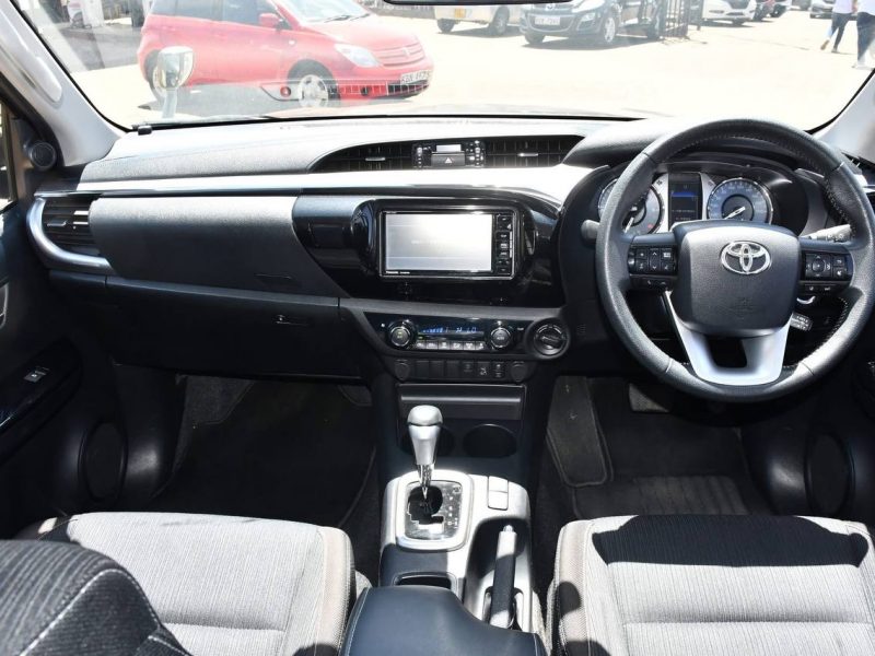 2021 TOYOTA HILUX D/CAB 2.8L DIESEL TURBO