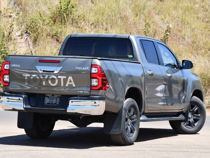 2021 TOYOTA HILUX D/CAB 2.8L DIESEL TURBO