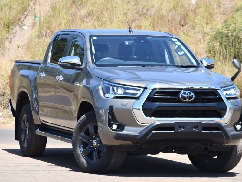 2021 TOYOTA HILUX D/CAB 2.8L DIESEL TURBO