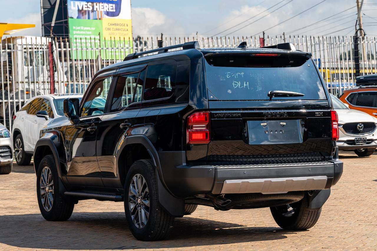 2024 TOYOTA LANDCRUISER LC250