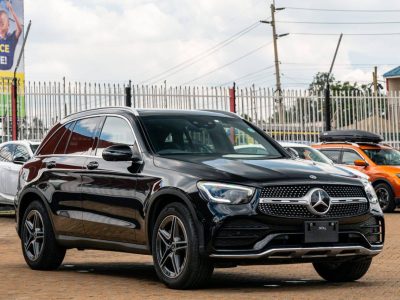 2019 MERCEDES-BENZ GLC220D