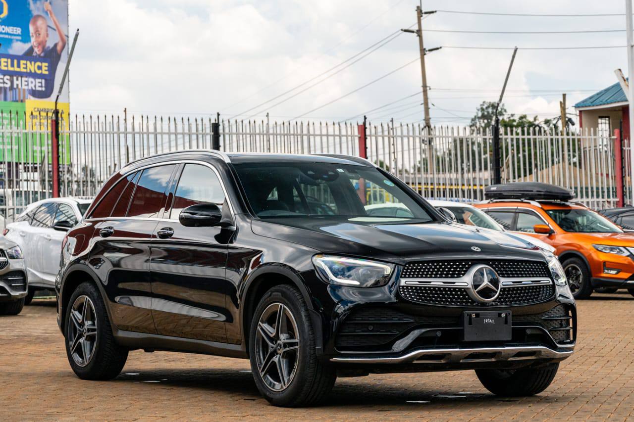 2019 MERCEDES-BENZ GLC220D