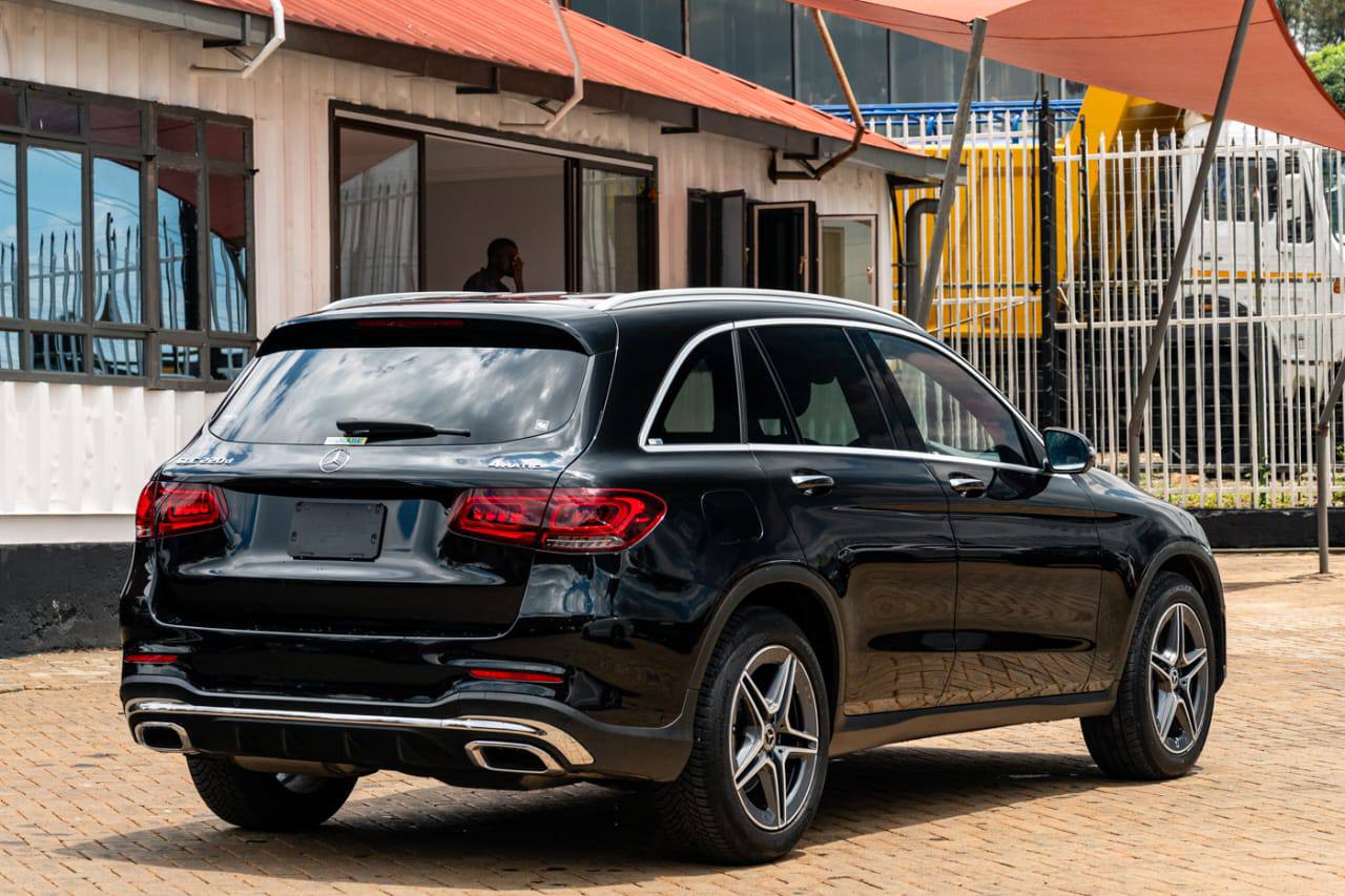 2019 MERCEDES-BENZ GLC220D