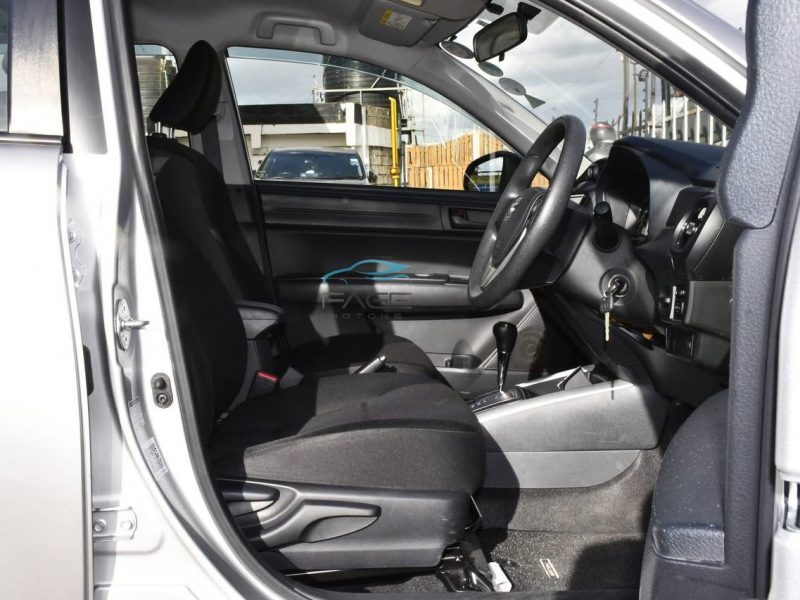 2018 TOYOTA FIELDER HYBRID 56,000 Kms