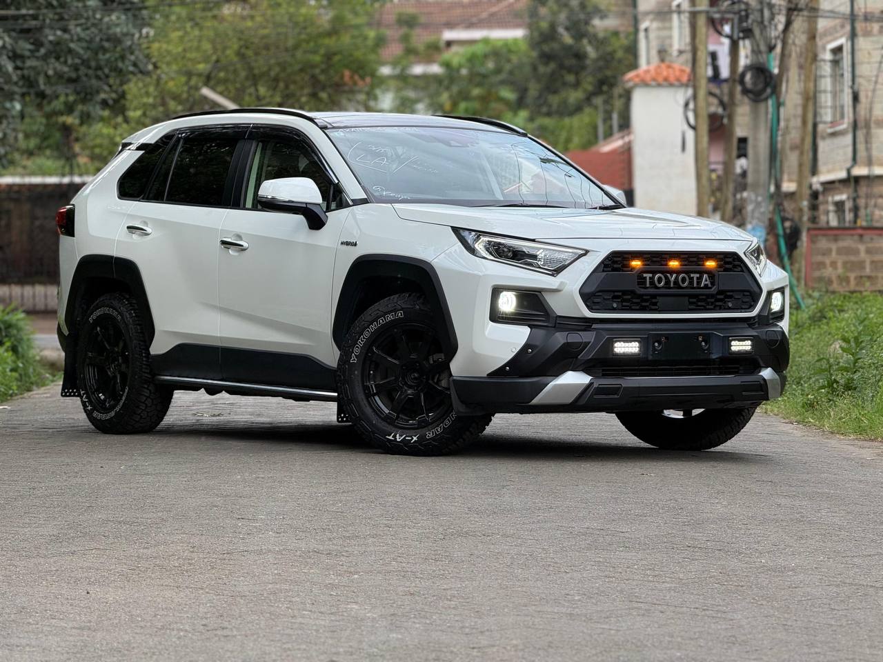 2019 TOYOTA RAV4 ADVENTURE HYBRID 4WD
