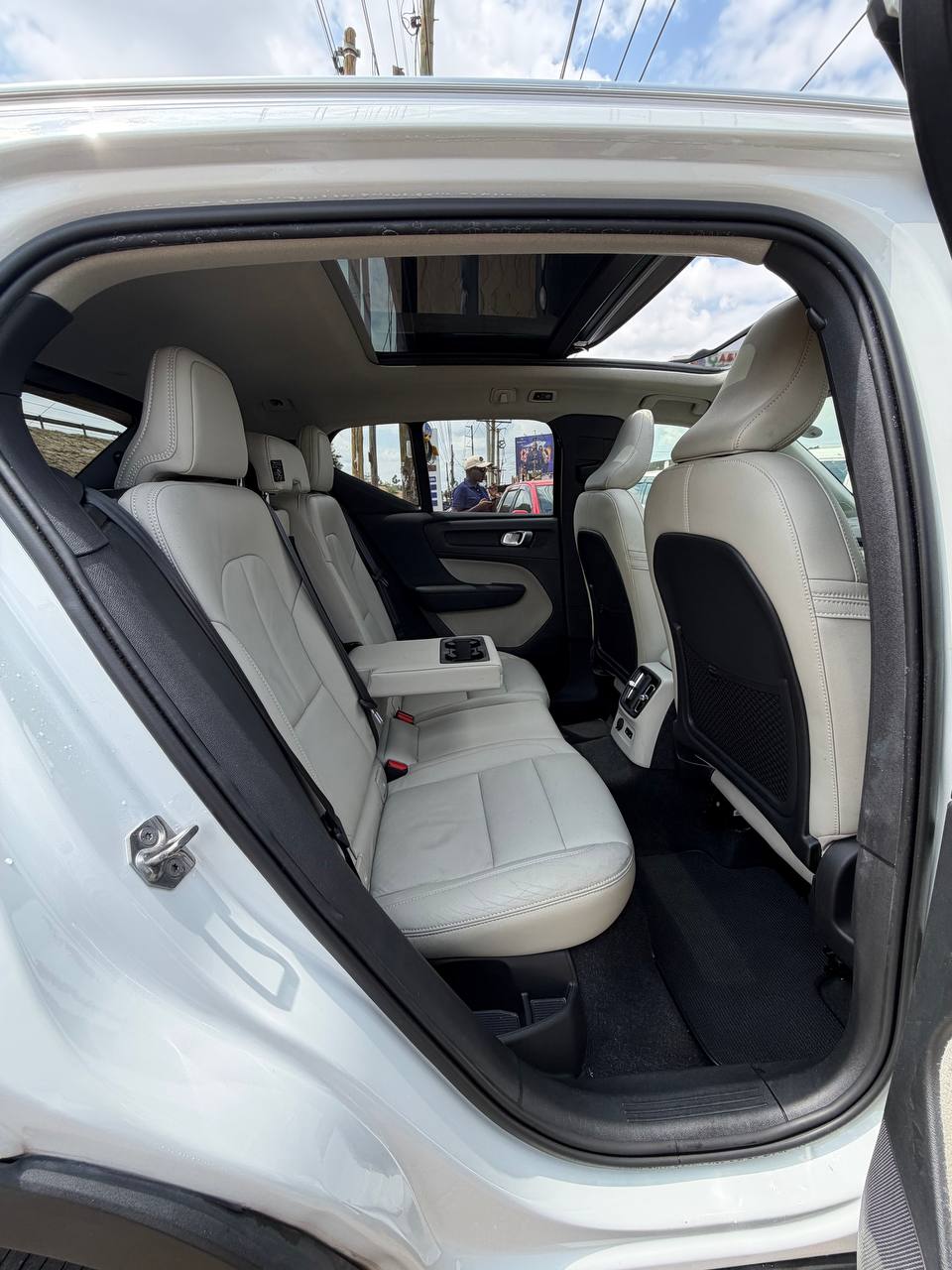 2020 VOLVO XC40 PHEV T5 INSCRIPTION !!!