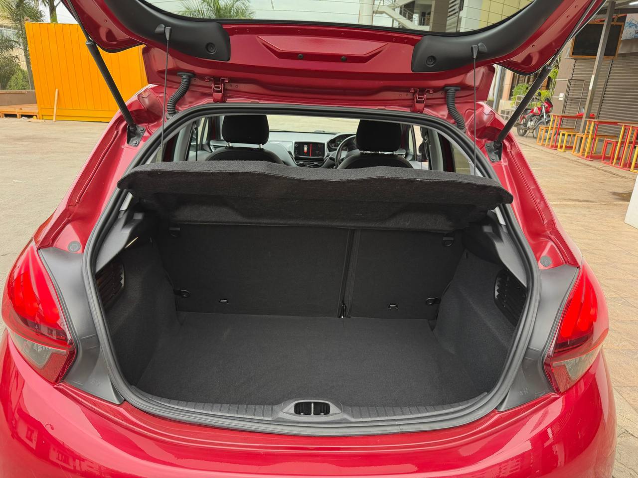 2019 PEUGEOT 208 GTLINE