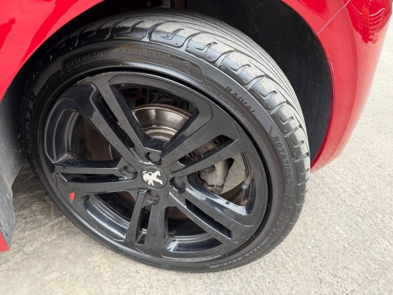 2019 PEUGEOT 208 GTLINE