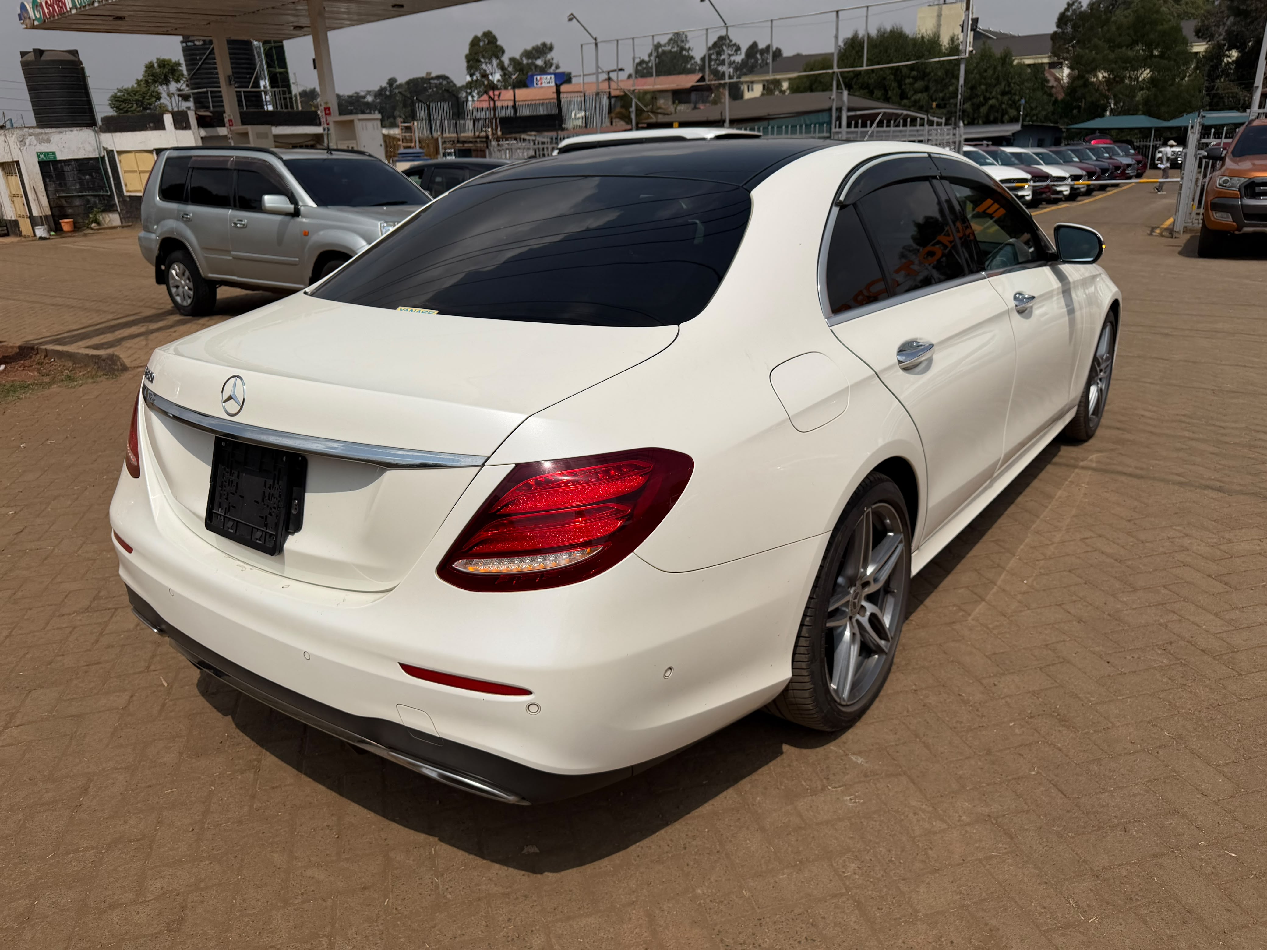 2019 MERCEDES-BENZ E250