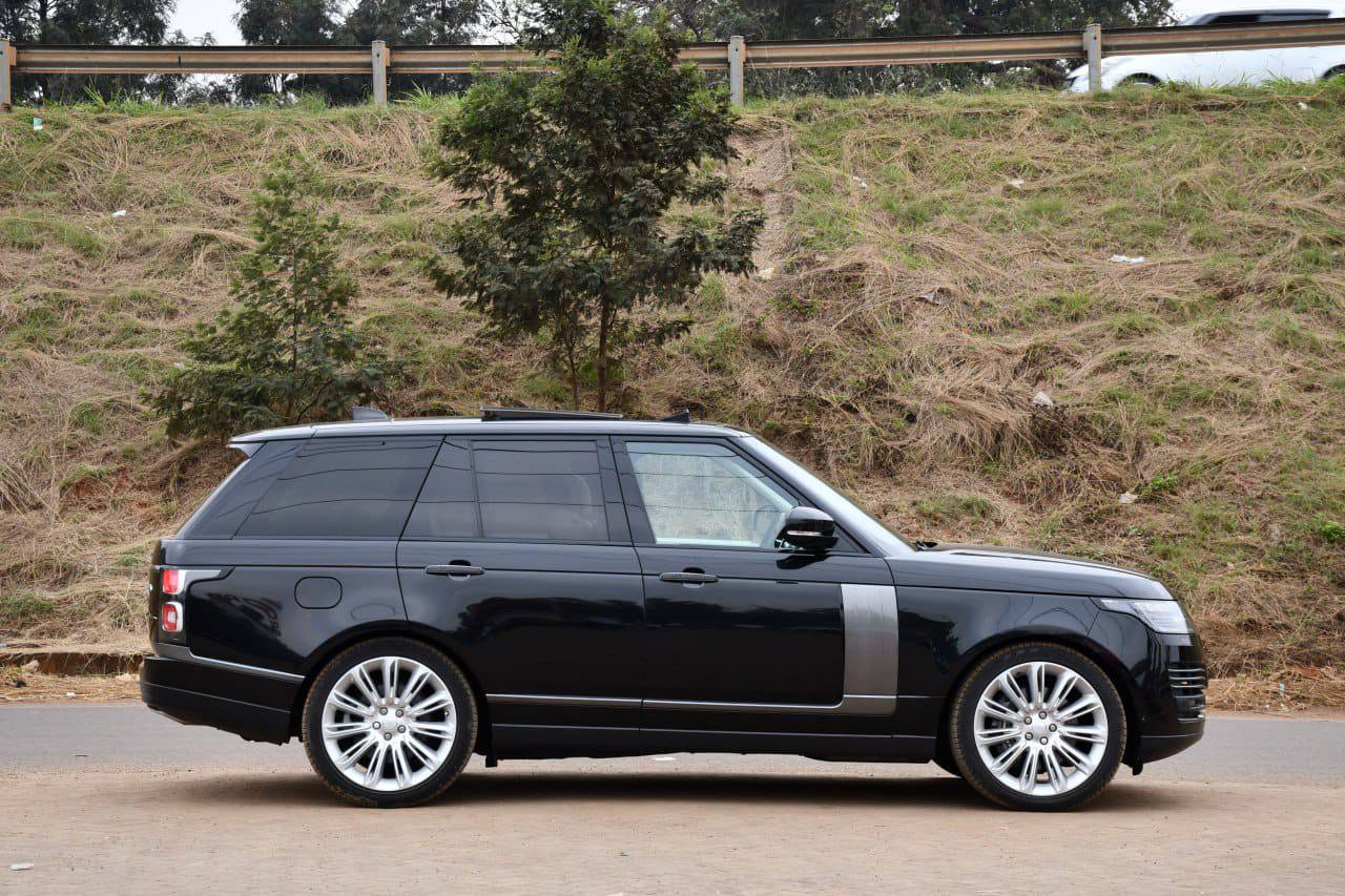 2019 RANGE ROVER VOGUE AUTOBIOGRAPHY