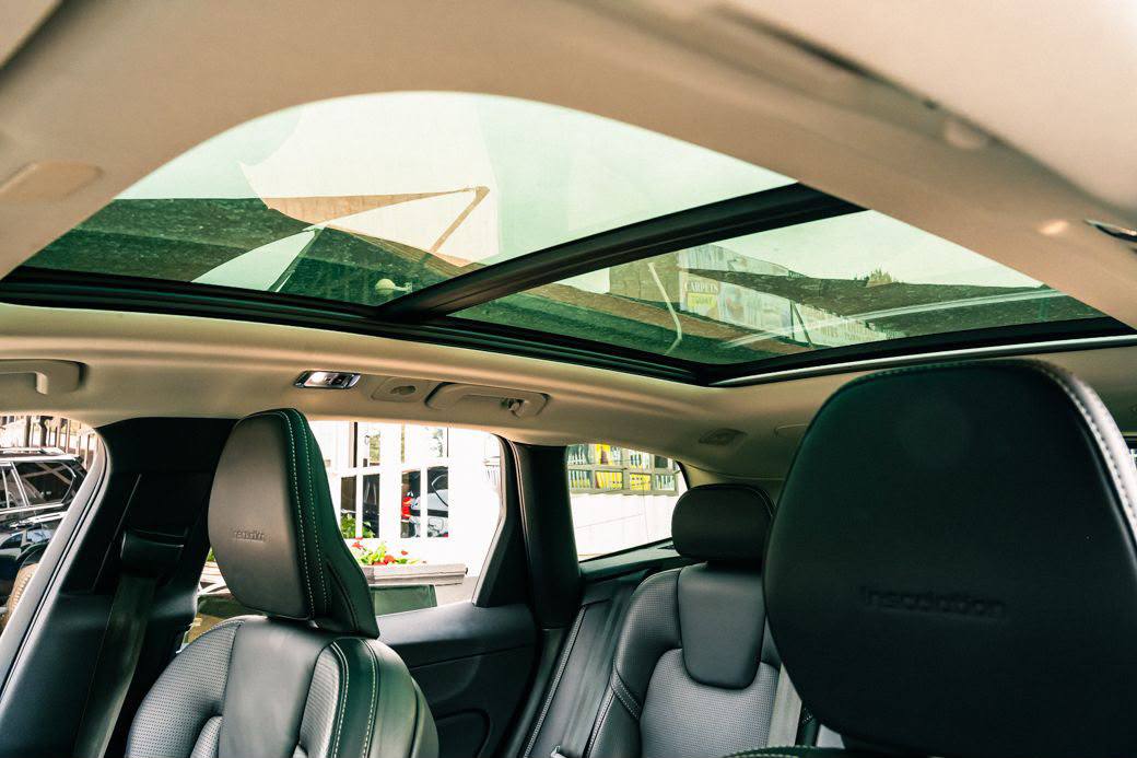 2019 Volvo XC60 T5 Inscription SUNROOF!!!