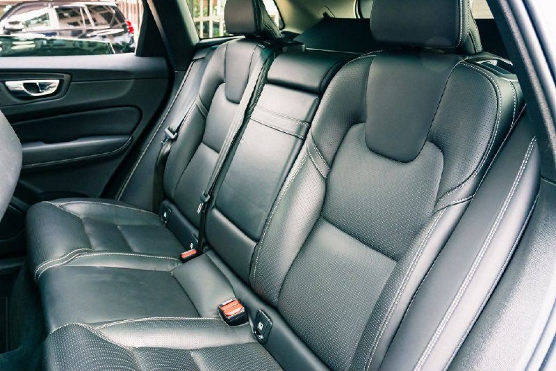 2019 Volvo XC60 T5 Inscription SUNROOF!!!