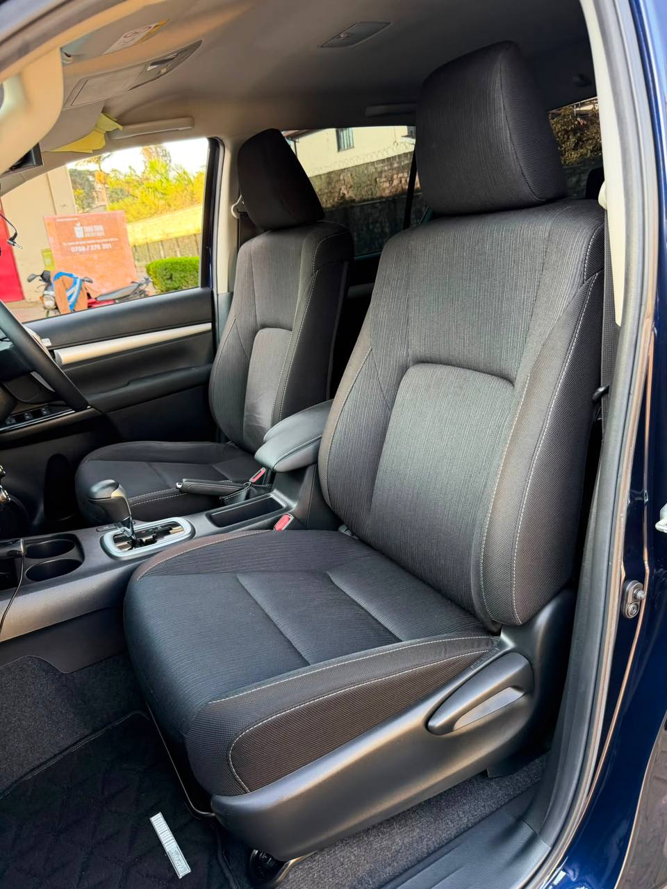 2020 TOYOTA HILUX Z D.CAB D.BLUE