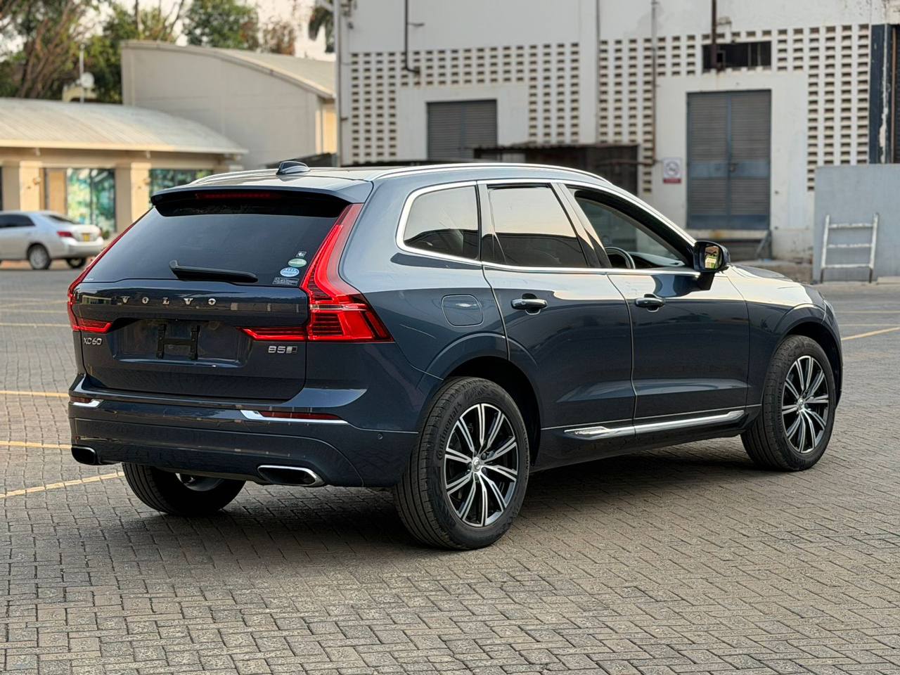 2020 VOLVO XC60 B5 INSCRIPTION AWD